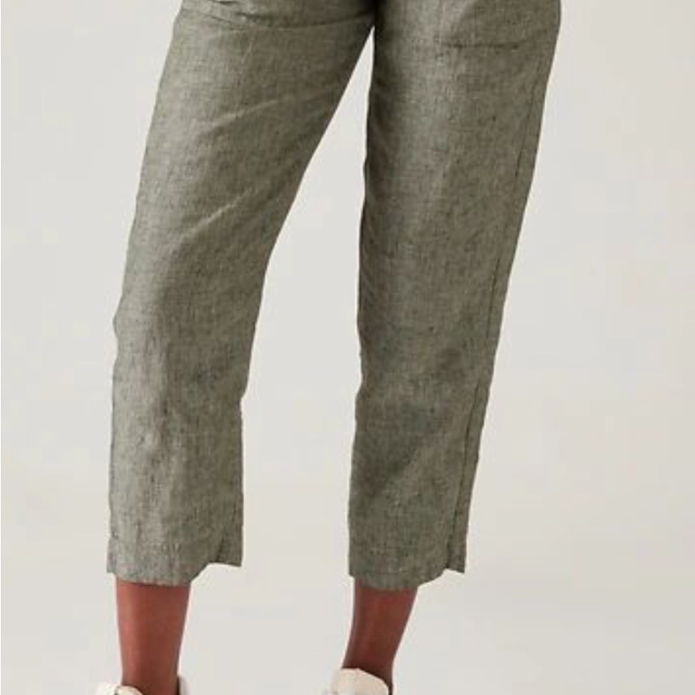 Athleta Gray Ankle & Cropped Pants